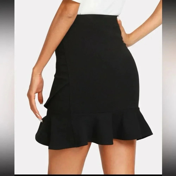 SHEIN Privé Asymmetrical Flounce Hem Overlap Skirt Size L - Picture 3 of 5